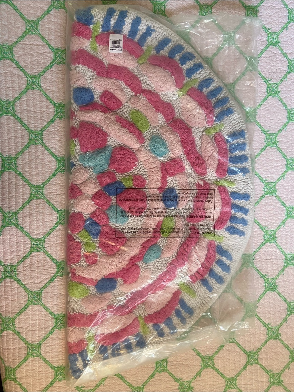 Lilly Pulitzer Bath Mat in Move it Medallion! NWT! Fast shipping! - Picture 7 of 7